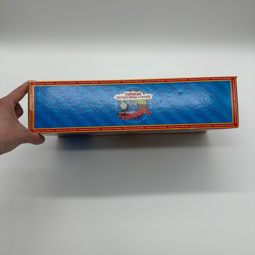 NIB Thomas Wooden Railway Vintage Pedestrian Bridge Destination Double Track - Picture 2 of 10